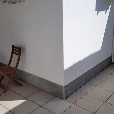 Apartment Cr5 *